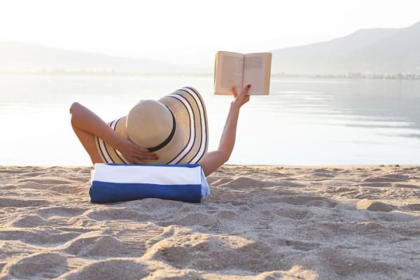 Sprawdź Ebookowy TOP7 wakacji - to najlepsze ebooki do poczytania!