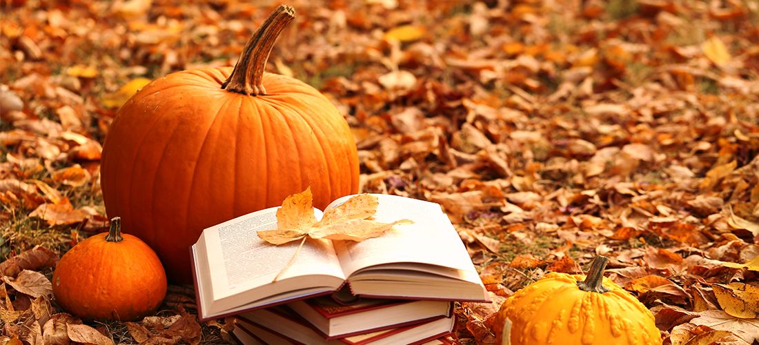 Co warto przeczytać jesienią 2022? Ranking najlepszych jesiennych książek.