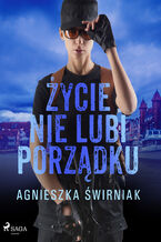 Komisarz Klara Poirot (#1). Życie nie lubi porządku