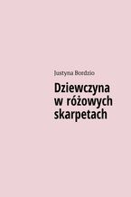 Dziewczyna w różowych skarpetach