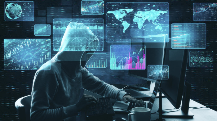 Okładka - Niezbędnik OSINT. Kurs video. 10 aplikacji do pozyskiwania informacji - Miłosz Jarząb
