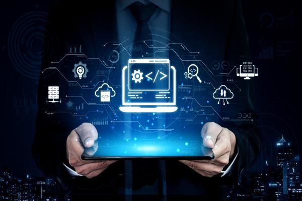 Web Developer roadmap 2026 – najlepsze kursy online i książki do nauki Frontend i Backend