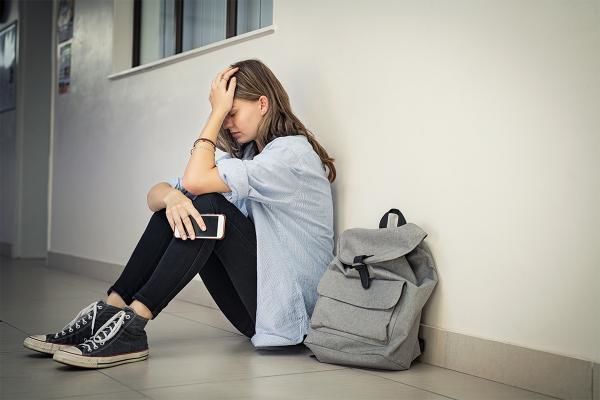 Jak pomóc nastolatkowi w depresji? | Blog księgarni psychologicznej Sensus